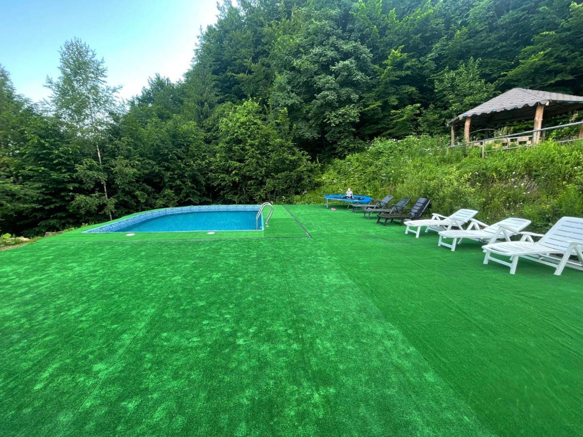 Lodge Riviera Lekechi