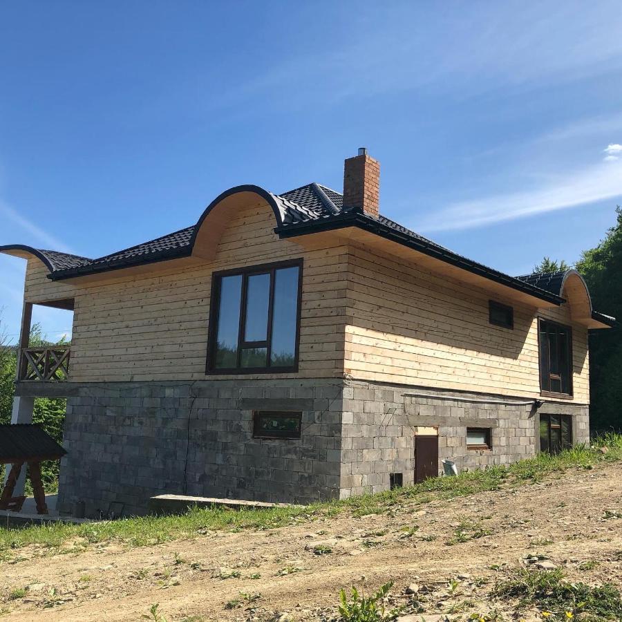 Lodge Riviera Lekechi